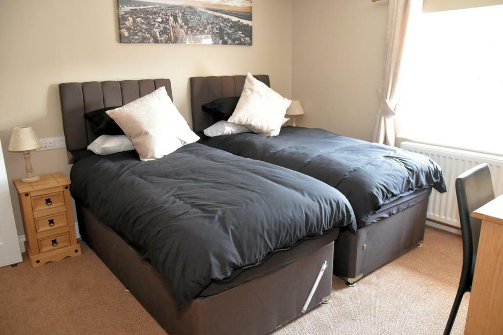 The Red Lion Bed & Breakfast Cardigan Dış mekan fotoğraf
