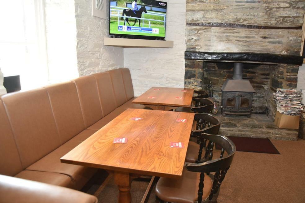 The Red Lion Bed & Breakfast Cardigan Dış mekan fotoğraf